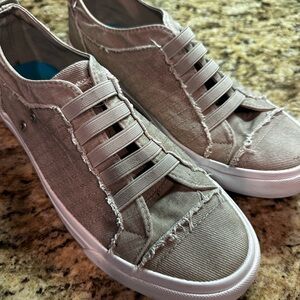 Blowfish Tan Canvas Sneakers